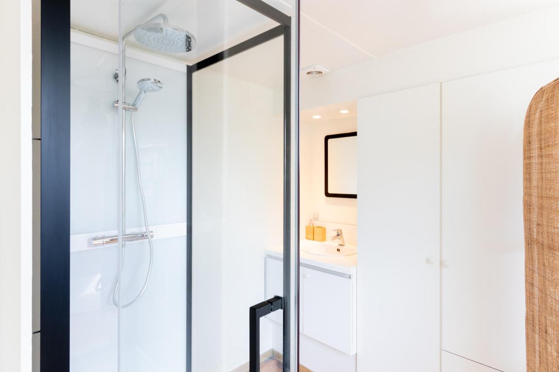 Guesthouse Private Studio Nearby Old Town Gent Bagian luar foto