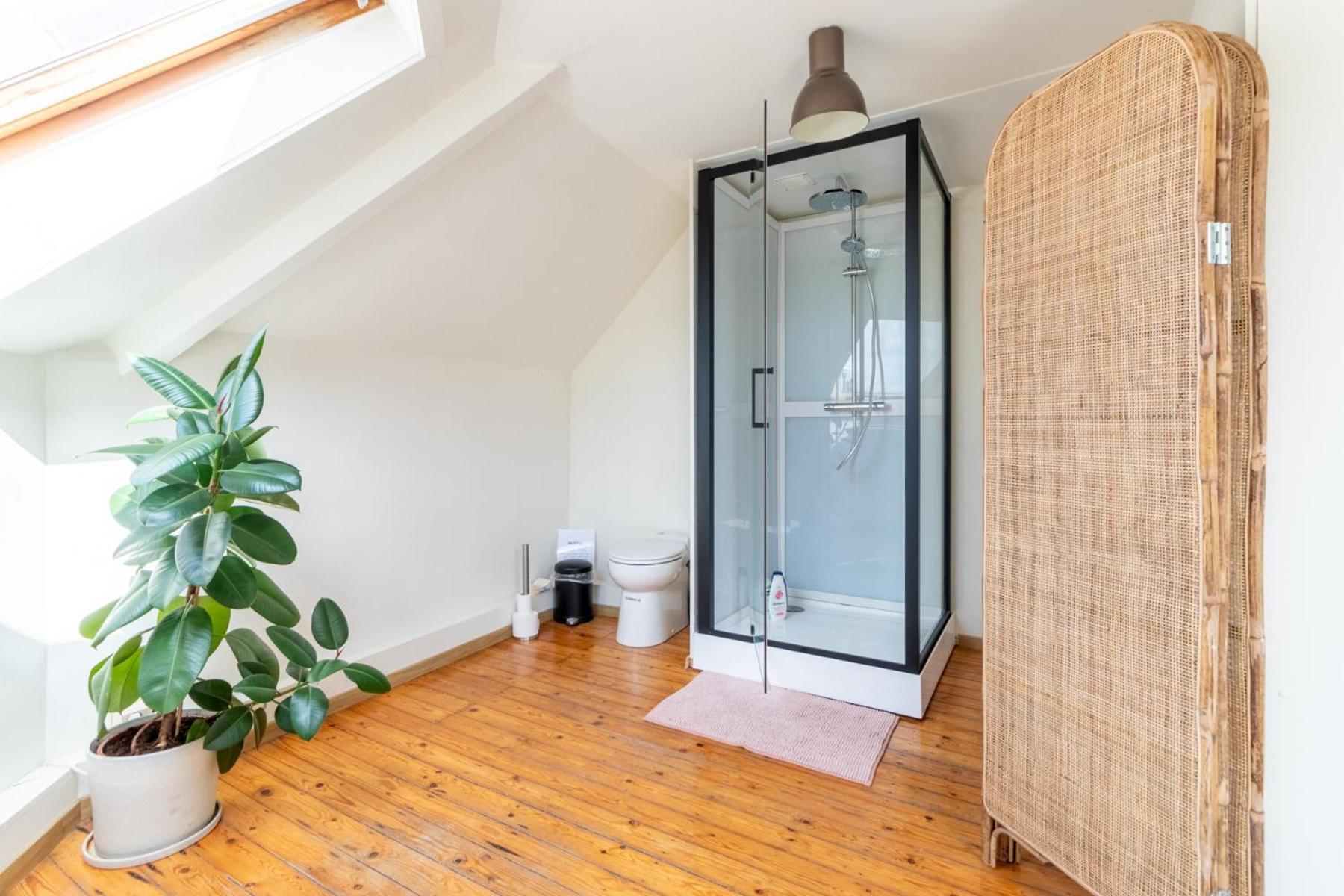 Guesthouse Private Studio Nearby Old Town Gent Bagian luar foto